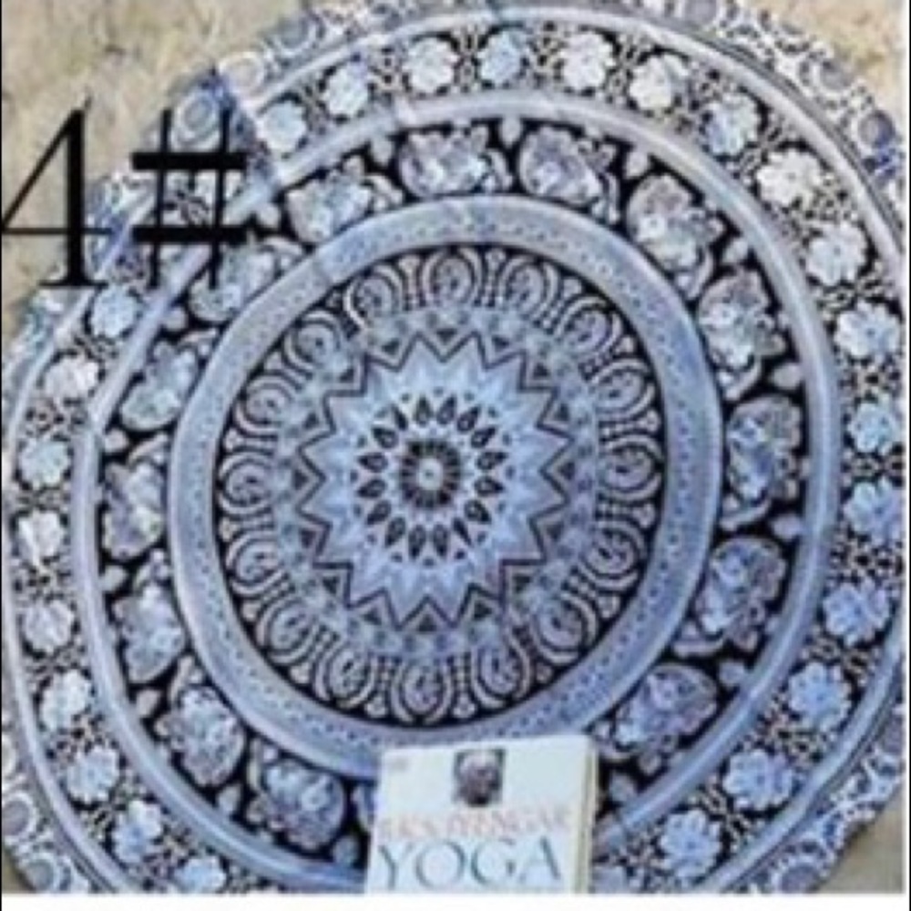 Oval Beach/Picnic Blanket